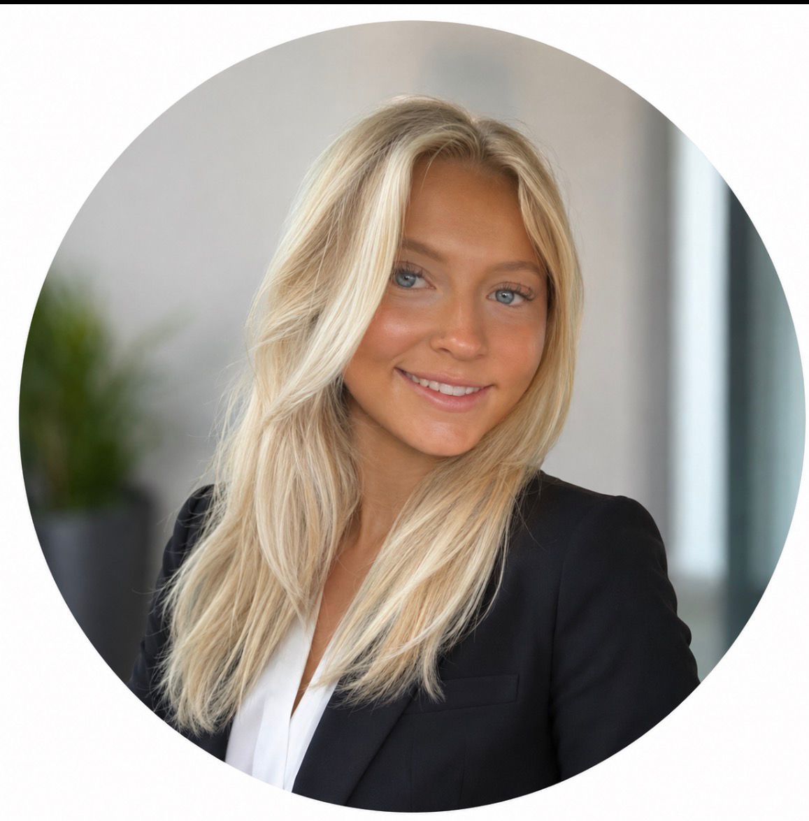 Sienna, Assistant at Lauren Frain Conveyancing